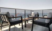 AL-320-3, Beachfront property (4 rooms, 2 bathrooms) with Mediterranean Sea view and balcony in Alanya Mahmutlar