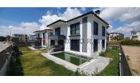BE-287, Air-conditioned property (5 rooms, 4 bathrooms) with pool and balcony in Belek Centre