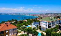 IS-1004-1, Apartment (3 rooms, 2 bathrooms) with pool and balcony in Istanbul Buyukcekmece