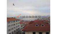 IS-1968, Sea view real estate with balcony and separated kitchen in Istanbul Uskudar