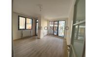 IS-2054, New building apartment with balcony and separated kitchen in Istanbul Uskudar