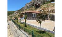 AL-928, Mountain view real estate with balcony and alarm system in Alanya Mahmutlar