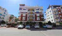 AN-1181, Air-conditioned property (3 rooms, 1 bathroom) with balcony and pool in Antalya Konyaalti