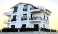 BE-377, New building property (5 rooms, 3 bathrooms) with terrace and pool in Belek Centre