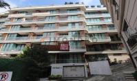 IS-2871, Senior-friendly, air-conditioned property (3 rooms, 2 bathrooms) with balcony in Istanbul Sisli