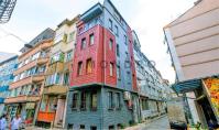 IS-3071, Air-conditioned property (7 rooms, 6 bathrooms) with open kitchen and furnished in Istanbul Fatih