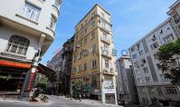 IS-3253, Sea view real estate with balcony and separated kitchen in Istanbul Beyoglu