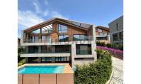 IS-4060, Sea view villa with balcony and pool in Istanbul Buyukcekmece