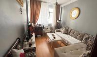 IS-4712, Compact Luxury in Istanbul Sisli: 60 m² Flat with Balcony & Independent Kitchen
