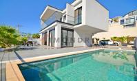 AL-1575, Alanya Kargıcak: Panoramic Villa with Sea & Mountain Views — Move‑In Ready, Top Security
