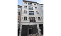 IS-4764, New building for sale on main street in central Fatih — commercial ground floor & residential apartments above, ideal for living and investment