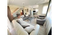 AL-1582, Alanya Oba 5-Room Flat – Walk to Beach, Breathtaking Views, Balcony & City Center Access!