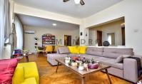 IS-4896, Modern Apartment with Balcony and Open Kitchen in the Heart of Istanbul Beşiktaş