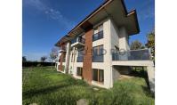 IS-4922, Nature-Integrated Semi-Detached Villa with Pool in Istanbul Beykoz