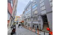 IS-5029, In the Heart of Beşiktaş! Just Steps from the Square & Seafront – High-Investment-Potential Apartment with Balcony & Open Kitchen