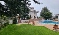 IS-5164, Luxury Coastal Living: Sea View Apartment with Balcony in Prestigious Sariyer, Istanbul