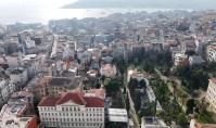 IS-5269, Contemporary Real Estate Opportunity with Balcony in Istanbul Beşiktaş