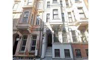 IS-5304, Brand-New Residence for Sale with Open Kitchen in Istanbul Beyoglu