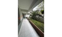 IS-5358, Bright Apartment with Balcony and Separate Kitchen in Istanbul Fatih