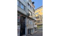 IS-5363, Centrally Located Property with Balcony and Separate Kitchen in Istanbul Fatih