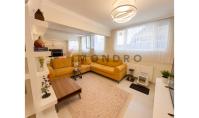 IS-5431, Contemporary Apartment with Balcony & Closed Kitchen in Istanbul Fatih