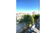 IS-5444, Stylish Property with Open Kitchen and Balcony in Istanbul Sisli