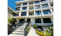 IS-5447, Brand-New Residence with Open Kitchen and Secure Parking in Kadikoy