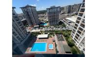 IS-5473, Luxury Apartment with Balcony and Spa Area in Zeytinburnu, Istanbul