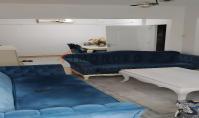 IS-5474, Hot Deal! Property for Sale with Balcony & Separate Kitchen in Istanbul Fatih