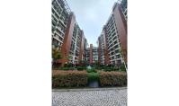 AL-1838, Panoramic-View Apartment in a Residential Complex Near the Metro with Balcony and Pool in Istanbul Eyüpsultan