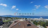 IS-5492, Duplex Apartment with Sea View and Terrace in a Prime Location in Istanbul Maltepe