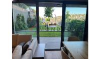IS-5500, Modern Property with Balcony, Air Conditioning and Advanced Alarm System in Istanbul Uskudar