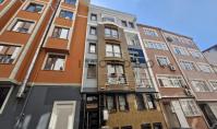 IS-5518, Spacious and Luxurious 4-Room Apartment with a Balcony in Yavuz Sultan Selim, Fatih