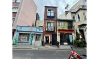 IS-5527, Furnished Airbnb Investment Opportunity with Balcony and Open-Plan Kitchen in Istanbul, Fatih