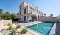 AN-2414, Spacious duplex Property with Pool and Balcony in Antalya Belek