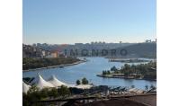 IS-5591, Brand-New Apartment with Sea Views and a Terrace in Istanbul, Beyoglu