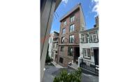 IS-5598, Centrally Located Commercial Real Estate (660 m²) with Distant Views in Istanbul Beyoglu