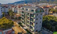 AL-1982, Real estate with pool and balcony in Alanya Oba
