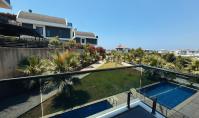 AL-2306, Modern Detached Villa with Pool and Garden: Furnished 200 m² 3+1, 800 m to the Sea, Kargicak
