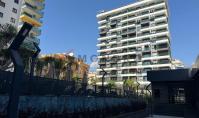 AL-2309, Sea-Front New Build with Aquapark and Indoor Pool: Unfurnished 55 m² 1+1 on the 6th Floor, Mahmutlar