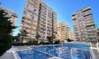 AL-2337, Sea, Nature and City Views from a Newly Renovated 135 m² 2+1 with Two Glazed Balconies, Mahmutlar