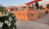 AL-2344, Private Villa on a 400 m² Plot: Furnished 3+1 with Fireplace, Winter Garden and Huge Terrace, Mahmutlar