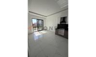 AL-2383, Spacious 60 m² 1+1 on the 2nd Floor: Unfurnished with Two Pools, Gym and Sauna, 800 m to the Sea, Mahmutlar